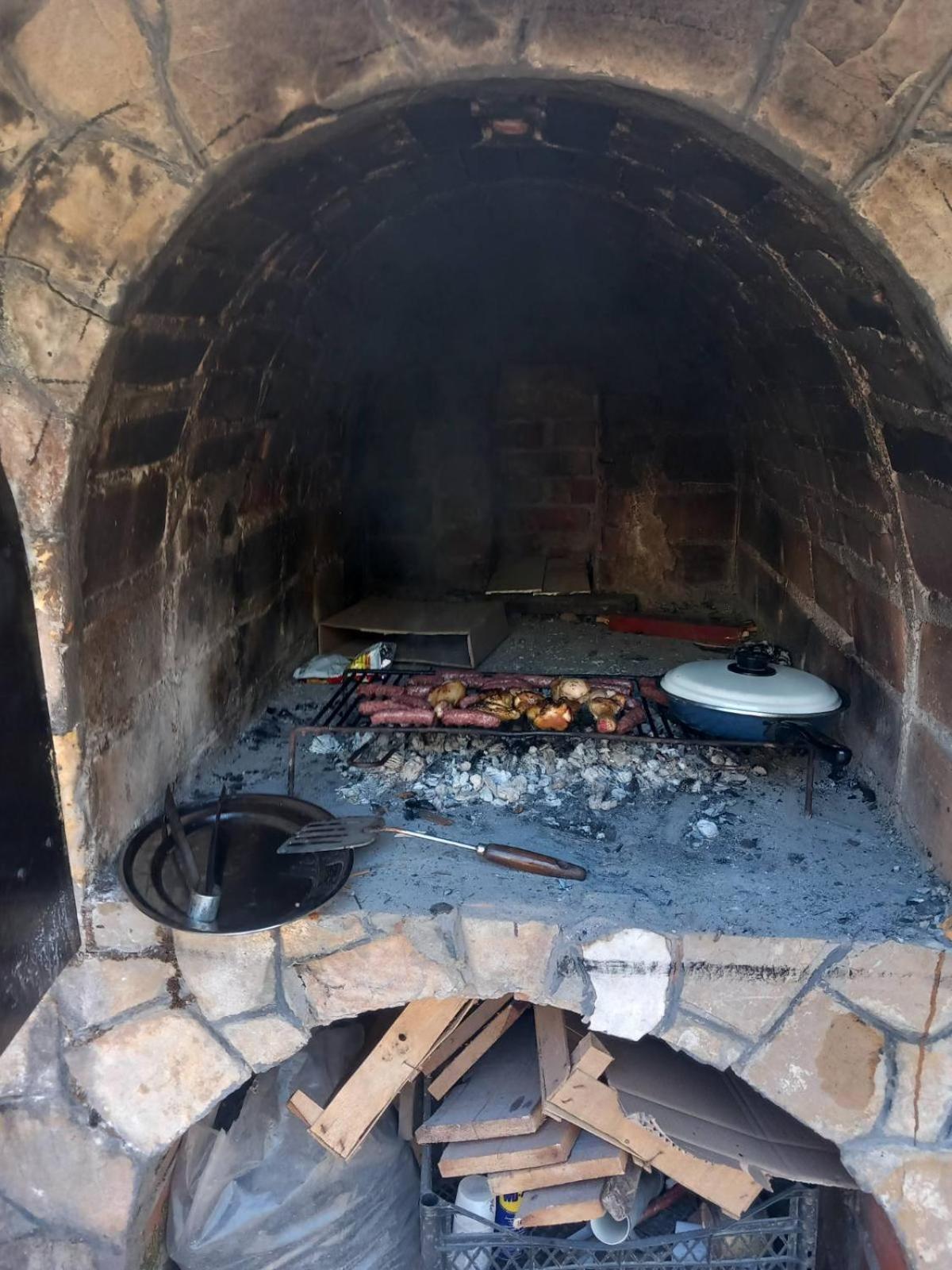 Villa Kuca Za Odmor Sa Bazenom Diva Grabovica Jablanica Esterno foto